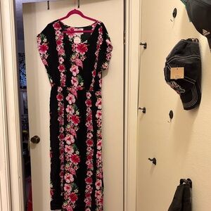 NWT-Floral Black and Pink Maxi Dress
